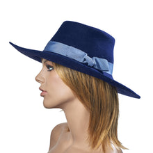 Load image into Gallery viewer, Miss Drysdale
